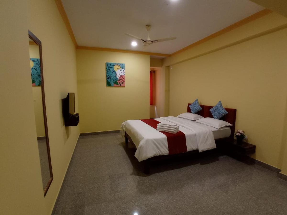 Brit'S Palace Goa Agacaim Luaran gambar