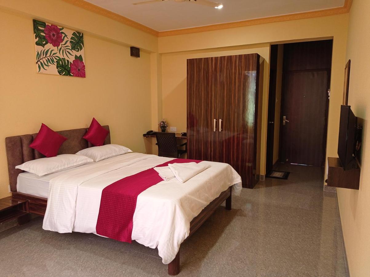 Brit'S Palace Goa Agacaim Luaran gambar